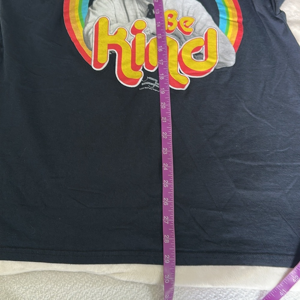 Mr. Rogers 'Be Kind' Graphic T-Shirt - Picture 5 of 5